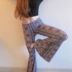 Super soft, stretchy bellbottoms